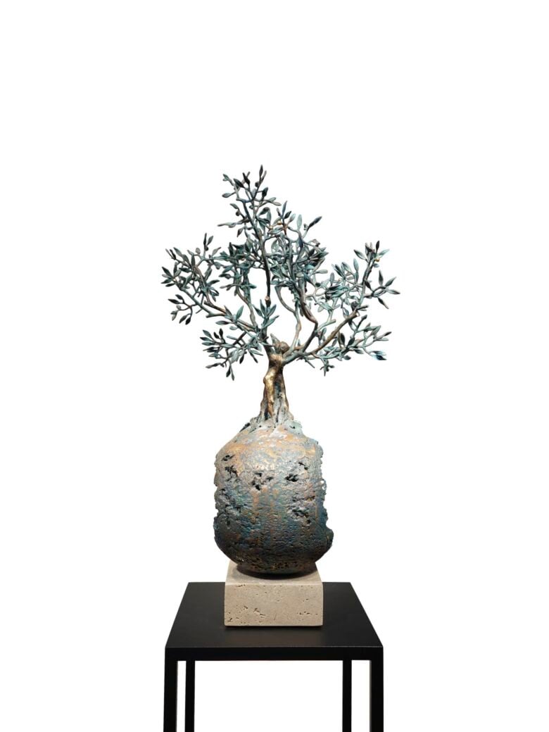 Andrea Roggi - Essenza Di Un Mondo Nuovo