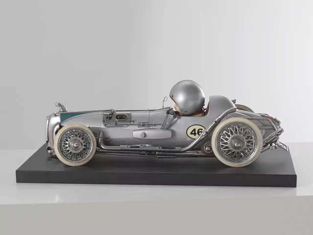Olivier Pauwels - Jaguar Vanden Plas 46