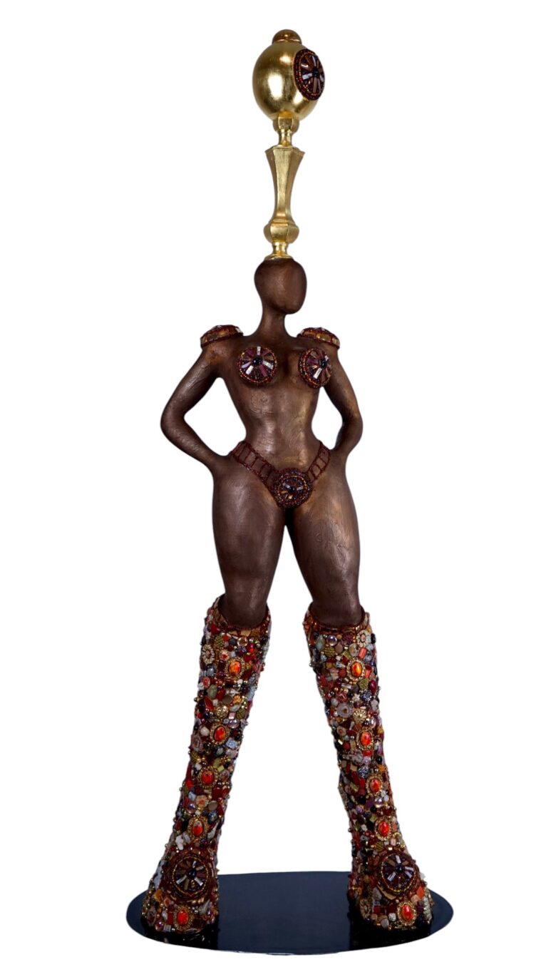 Karin van de Walle - Queen of Opulence