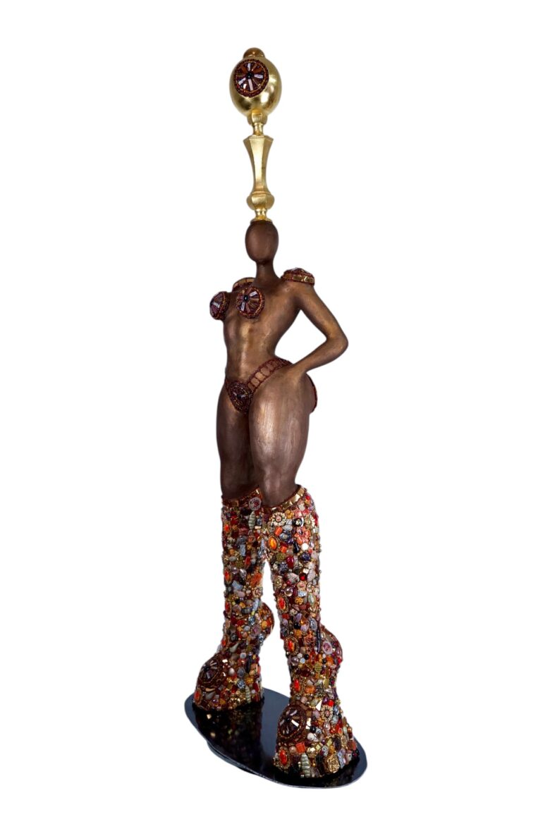 Karin van de Walle - Queen of Opulence