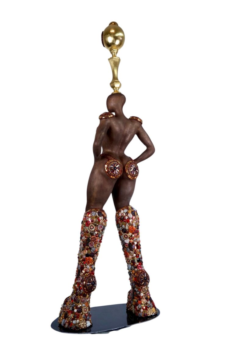 Karin van de Walle - Queen of Opulence